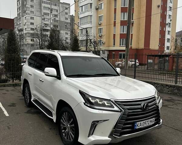 Білий Лексус ЛХ, об'ємом двигуна 4.46 л та пробігом 138 тис. км за 65500 $, фото 2 на Automoto.ua