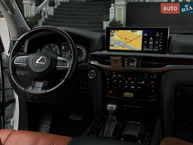 Білий Лексус ЛХ, об'ємом двигуна 4.5 л та пробігом 125 тис. км за 65500 $, фото 13 на Automoto.ua