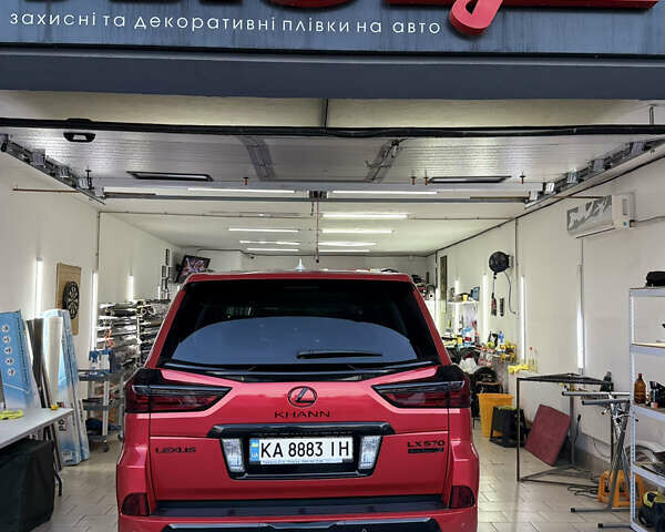 Белый Лексус ЛХ, объемом двигателя 5.66 л и пробегом 148 тыс. км за 77000 $, фото 10 на Automoto.ua