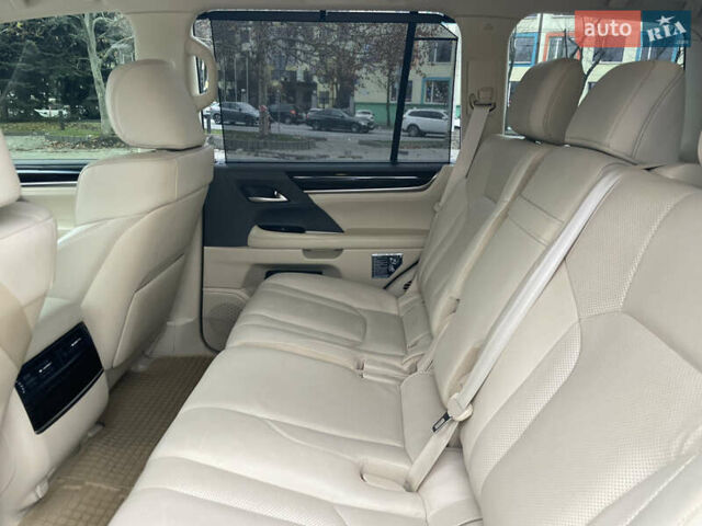 Білий Лексус ЛХ, об'ємом двигуна 4.46 л та пробігом 143 тис. км за 62500 $, фото 41 на Automoto.ua
