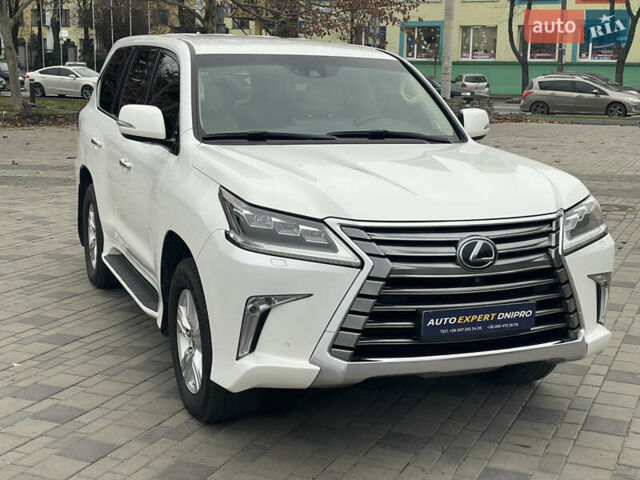 Білий Лексус ЛХ, об'ємом двигуна 4.46 л та пробігом 143 тис. км за 62500 $, фото 18 на Automoto.ua
