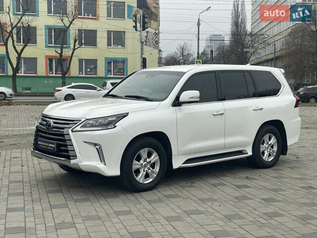 Білий Лексус ЛХ, об'ємом двигуна 4.46 л та пробігом 143 тис. км за 62500 $, фото 15 на Automoto.ua
