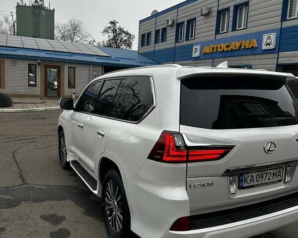 Білий Лексус ЛХ, об'ємом двигуна 4.46 л та пробігом 138 тис. км за 65500 $, фото 5 на Automoto.ua