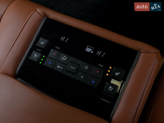 Білий Лексус ЛХ, об'ємом двигуна 4.5 л та пробігом 125 тис. км за 65500 $, фото 16 на Automoto.ua