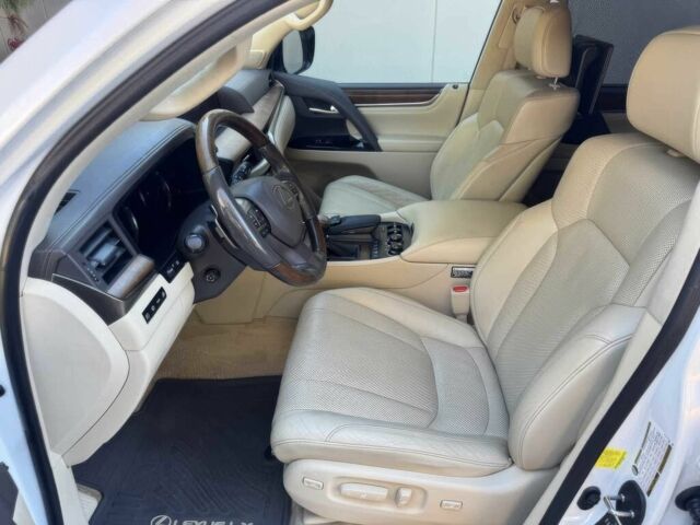 Білий Лексус ЛХ, об'ємом двигуна 5.7 л та пробігом 44 тис. км за 20000 $, фото 6 на Automoto.ua