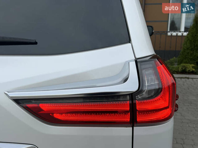 Білий Лексус ЛХ, об'ємом двигуна 4.46 л та пробігом 89 тис. км за 75000 $, фото 9 на Automoto.ua