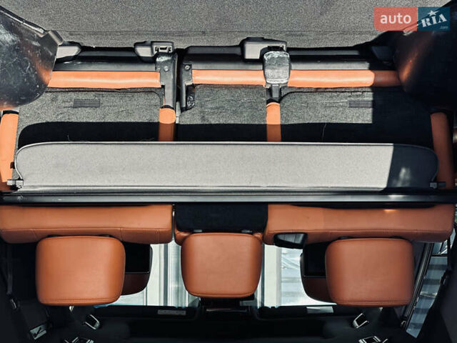 Белый Лексус ЛХ, объемом двигателя 5.7 л и пробегом 263 тыс. км за 68000 $, фото 38 на Automoto.ua