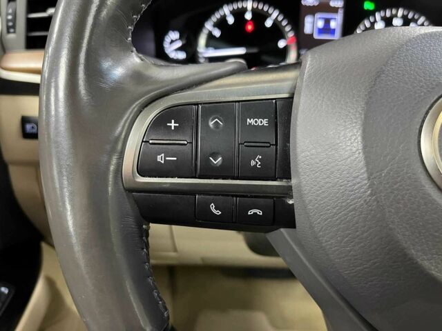 Білий Лексус ЛХ, об'ємом двигуна 0 л та пробігом 81 тис. км за 46900 $, фото 12 на Automoto.ua