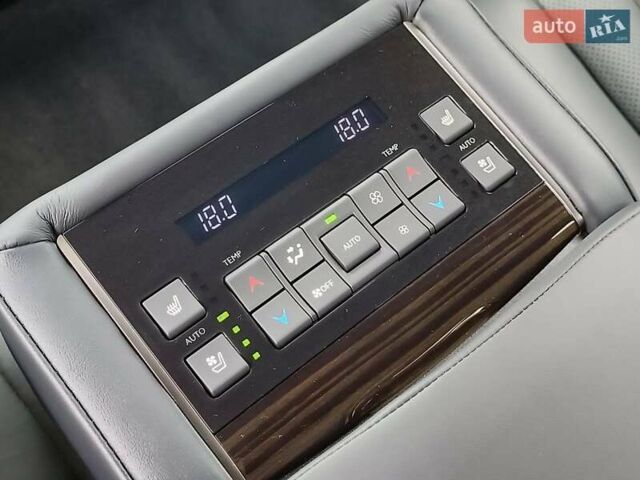 Белый Лексус ЛХ, объемом двигателя 5.7 л и пробегом 5 тыс. км за 110890 $, фото 39 на Automoto.ua
