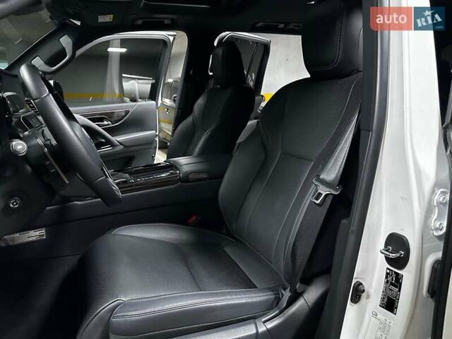 Лексус ЛХ 2022 в Киеве на Automoto.ua Белый Лексус ЛХ, объемом двигателя 3.45 л и пробегом 15 тыс. км за 117500 $, фото 45 на Automoto.ua