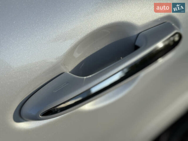 Лексус ЛХ 2022 у Києві на Automoto.ua Білий Лексус ЛХ, об'ємом двигуна 3.5 л та пробігом 33 тис. км за 113500 $, фото 17 на Automoto.ua