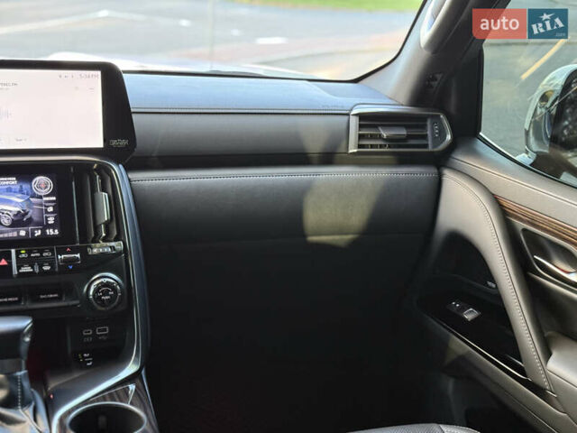Лексус ЛХ 2022 у Києві на Automoto.ua Білий Лексус ЛХ, об'ємом двигуна 3.5 л та пробігом 33 тис. км за 113500 $, фото 26 на Automoto.ua