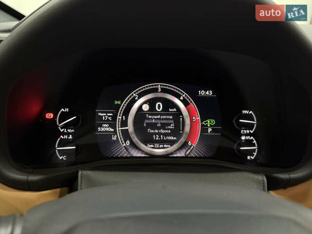 Белый Лексус ЛХ, объемом двигателя 3.35 л и пробегом 50 тыс. км за 114900 $, фото 18 на Automoto.ua