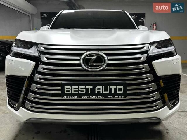Лексус ЛХ 2022 в Киеве на Automoto.ua Белый Лексус ЛХ, объемом двигателя 3.45 л и пробегом 15 тыс. км за 117500 $, фото 1 на Automoto.ua