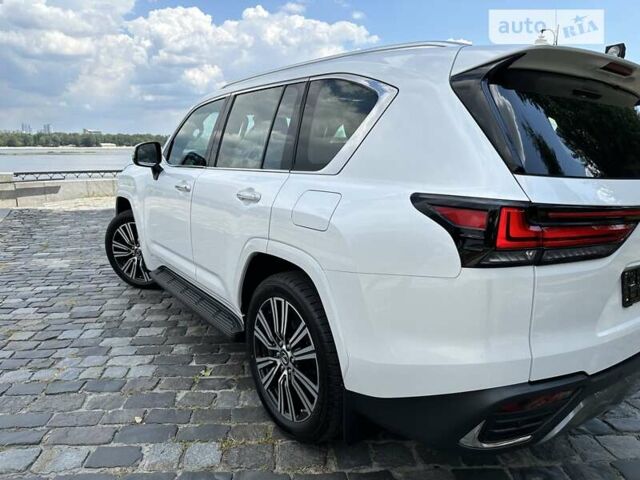 Лексус ЛХ 2022 в Киеве на Automoto.ua Белый Лексус ЛХ, объемом двигателя 3.45 л и пробегом 1 тыс. км за 124999 $, фото 65 на Automoto.ua