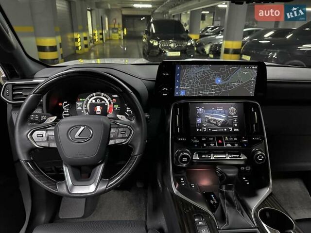 Лексус ЛХ 2022 в Киеве на Automoto.ua Белый Лексус ЛХ, объемом двигателя 3.45 л и пробегом 15 тыс. км за 117500 $, фото 50 на Automoto.ua