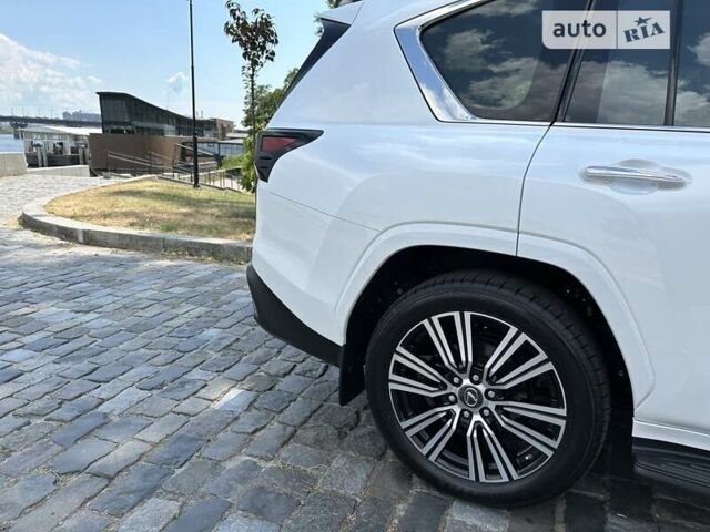 Лексус ЛХ 2022 в Киеве на Automoto.ua Белый Лексус ЛХ, объемом двигателя 3.45 л и пробегом 1 тыс. км за 124999 $, фото 38 на Automoto.ua