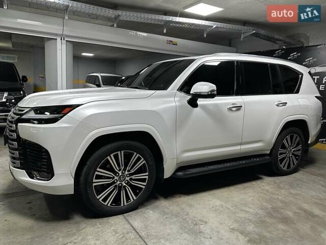 Лексус ЛХ 2022 в Киеве на Automoto.ua Белый Лексус ЛХ, объемом двигателя 3.45 л и пробегом 15 тыс. км за 117500 $, фото 16 на Automoto.ua