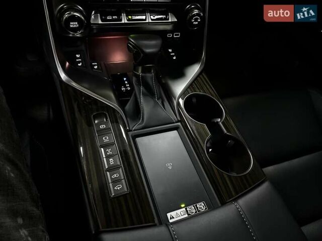 Лексус ЛХ 2022 в Киеве на Automoto.ua Белый Лексус ЛХ, объемом двигателя 3.45 л и пробегом 15 тыс. км за 117500 $, фото 78 на Automoto.ua