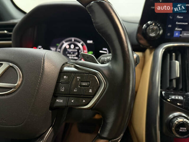 Белый Лексус ЛХ, объемом двигателя 3.35 л и пробегом 50 тыс. км за 114900 $, фото 12 на Automoto.ua