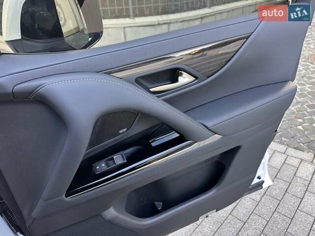 Білий Лексус ЛХ, об'ємом двигуна 3.45 л та пробігом 19 тис. км за 124900 $, фото 58 на Automoto.ua