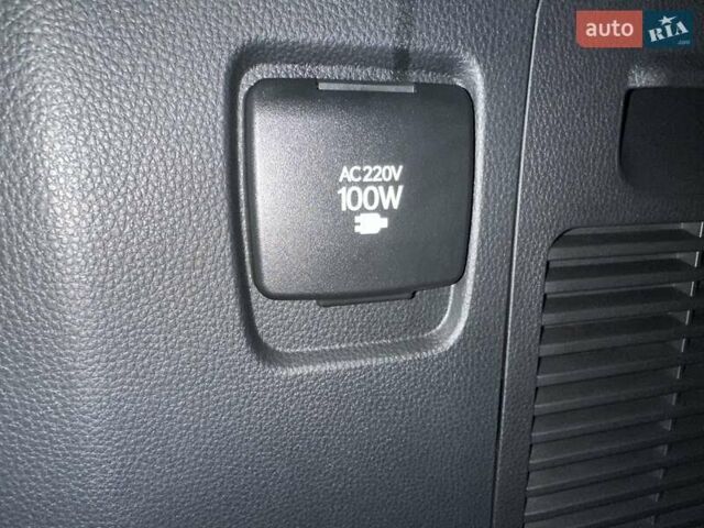 Белый Лексус ЛХ, объемом двигателя 3.45 л и пробегом 20 тыс. км за 127500 $, фото 81 на Automoto.ua