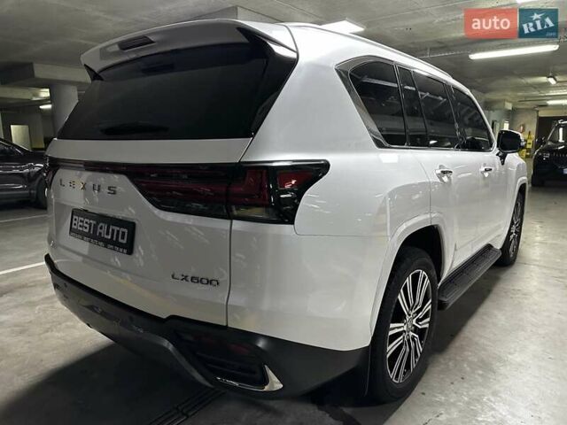 Лексус ЛХ 2022 в Киеве на Automoto.ua Белый Лексус ЛХ, объемом двигателя 3.45 л и пробегом 15 тыс. км за 117500 $, фото 8 на Automoto.ua