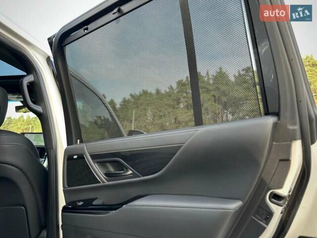 Білий Лексус ЛХ, об'ємом двигуна 3.35 л та пробігом 37 тис. км за 114900 $, фото 72 на Automoto.ua