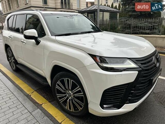 Белый Лексус ЛХ, объемом двигателя 3.35 л и пробегом 12 тыс. км за 120500 $, фото 15 на Automoto.ua