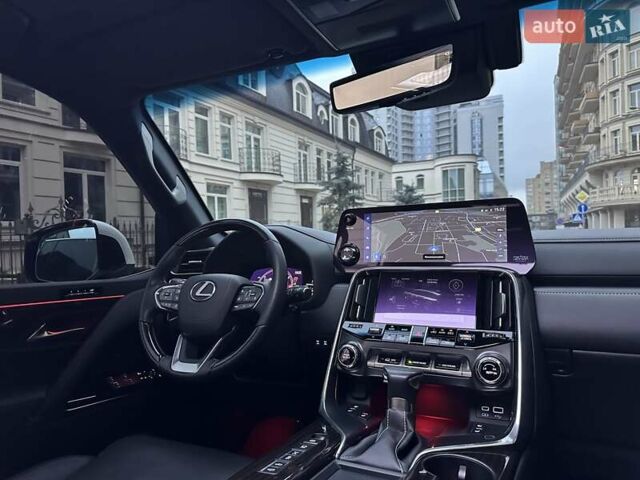 Белый Лексус ЛХ, объемом двигателя 3.45 л и пробегом 20 тыс. км за 127500 $, фото 68 на Automoto.ua