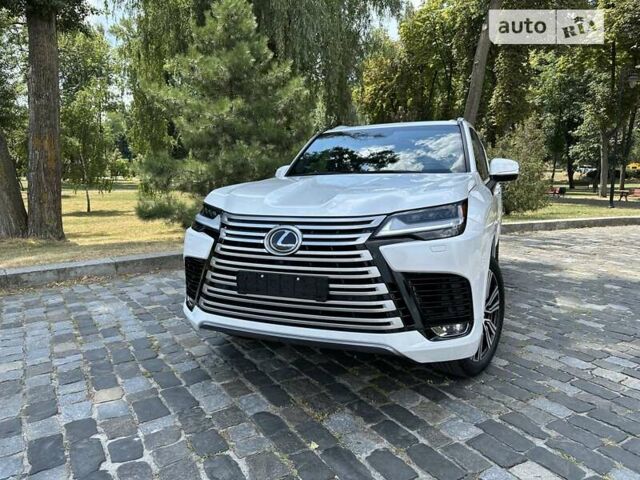 Лексус ЛХ 2022 в Киеве на Automoto.ua Белый Лексус ЛХ, объемом двигателя 3.45 л и пробегом 1 тыс. км за 124999 $, фото 6 на Automoto.ua