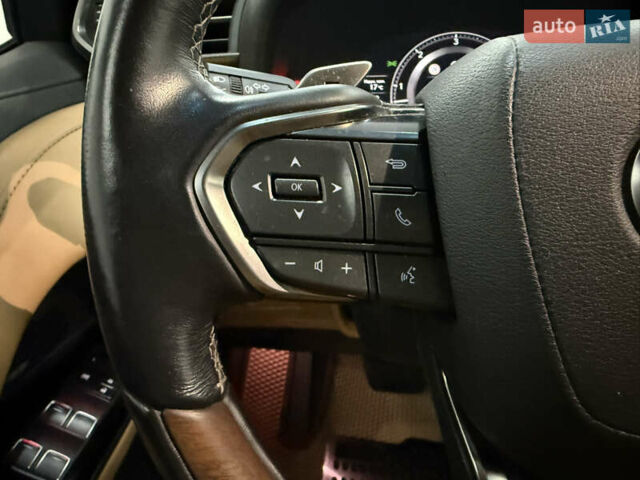 Белый Лексус ЛХ, объемом двигателя 3.35 л и пробегом 50 тыс. км за 114900 $, фото 11 на Automoto.ua