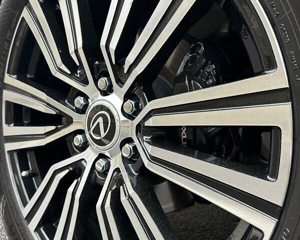 Белый Лексус ЛХ, объемом двигателя 3.35 л и пробегом 12 тыс. км за 120500 $, фото 27 на Automoto.ua