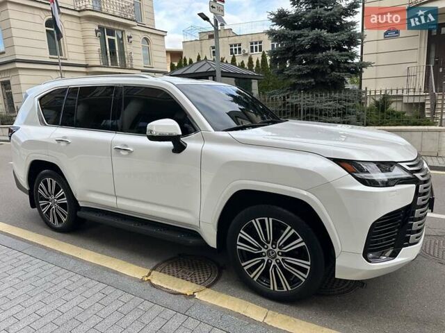 Білий Лексус ЛХ, об'ємом двигуна 3.45 л та пробігом 19 тис. км за 124900 $, фото 11 на Automoto.ua