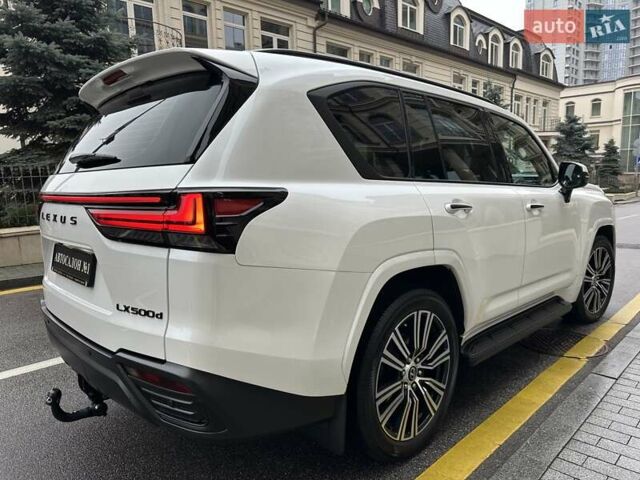 Белый Лексус ЛХ, объемом двигателя 3.35 л и пробегом 12 тыс. км за 120500 $, фото 12 на Automoto.ua