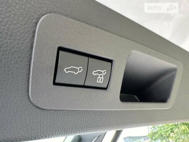 Лексус ЛХ 2022 в Киеве на Automoto.ua Белый Лексус ЛХ, объемом двигателя 3.45 л и пробегом 1 тыс. км за 124999 $, фото 142 на Automoto.ua
