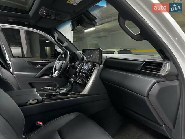 Лексус ЛХ 2022 в Киеве на Automoto.ua Белый Лексус ЛХ, объемом двигателя 3.45 л и пробегом 15 тыс. км за 117500 $, фото 85 на Automoto.ua