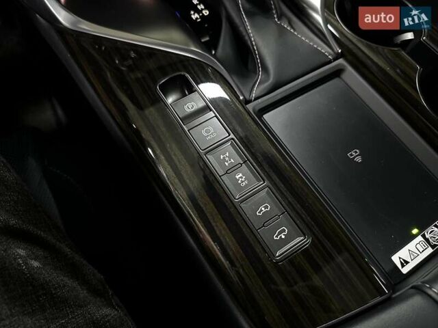 Лексус ЛХ 2022 в Киеве на Automoto.ua Белый Лексус ЛХ, объемом двигателя 3.45 л и пробегом 15 тыс. км за 117500 $, фото 80 на Automoto.ua