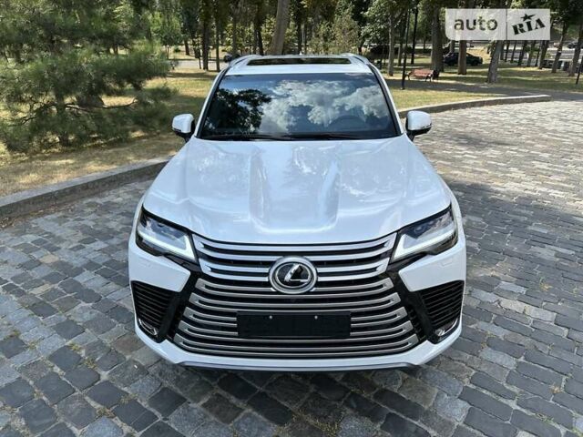 Лексус ЛХ 2022 в Киеве на Automoto.ua Белый Лексус ЛХ, объемом двигателя 3.45 л и пробегом 1 тыс. км за 124999 $, фото 20 на Automoto.ua