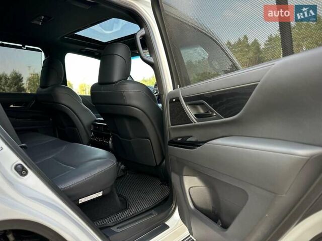 Білий Лексус ЛХ, об'ємом двигуна 3.35 л та пробігом 37 тис. км за 114900 $, фото 64 на Automoto.ua