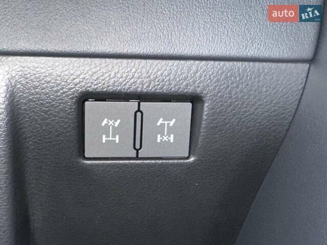 Белый Лексус ЛХ, объемом двигателя 3.45 л и пробегом 20 тыс. км за 127500 $, фото 46 на Automoto.ua