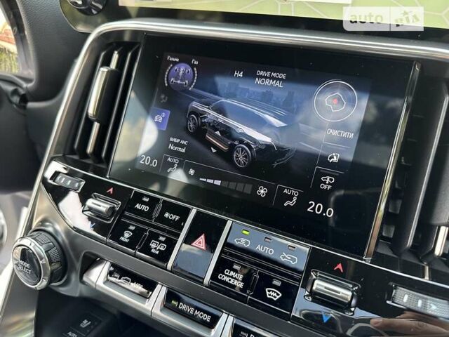 Лексус ЛХ 2022 в Киеве на Automoto.ua Белый Лексус ЛХ, объемом двигателя 3.45 л и пробегом 1 тыс. км за 124999 $, фото 120 на Automoto.ua