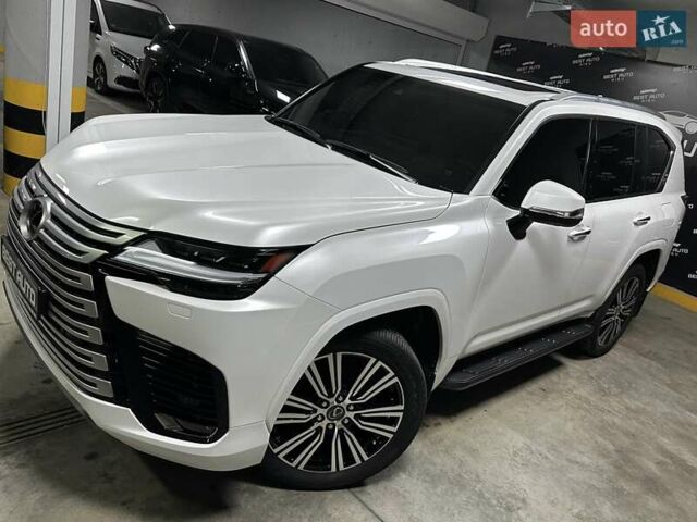 Лексус ЛХ 2022 в Киеве на Automoto.ua Белый Лексус ЛХ, объемом двигателя 3.45 л и пробегом 15 тыс. км за 117500 $, фото 100 на Automoto.ua