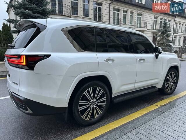 Белый Лексус ЛХ, объемом двигателя 3.45 л и пробегом 20 тыс. км за 127500 $, фото 10 на Automoto.ua