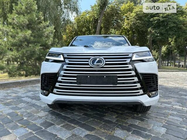Лексус ЛХ 2022 в Киеве на Automoto.ua Белый Лексус ЛХ, объемом двигателя 3.45 л и пробегом 1 тыс. км за 124999 $, фото 19 на Automoto.ua