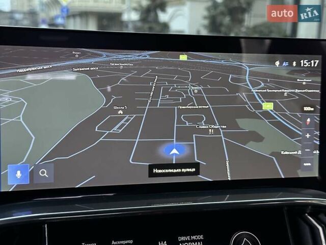 Белый Лексус ЛХ, объемом двигателя 3.45 л и пробегом 20 тыс. км за 127500 $, фото 48 на Automoto.ua