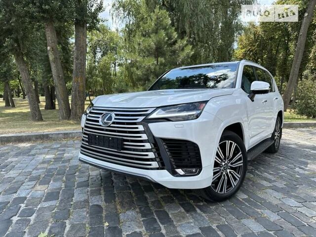 Лексус ЛХ 2022 в Киеве на Automoto.ua Белый Лексус ЛХ, объемом двигателя 3.45 л и пробегом 1 тыс. км за 124999 $, фото 3 на Automoto.ua