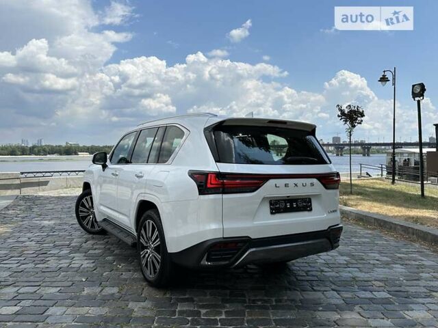 Лексус ЛХ 2022 в Киеве на Automoto.ua Белый Лексус ЛХ, объемом двигателя 3.45 л и пробегом 1 тыс. км за 124999 $, фото 70 на Automoto.ua