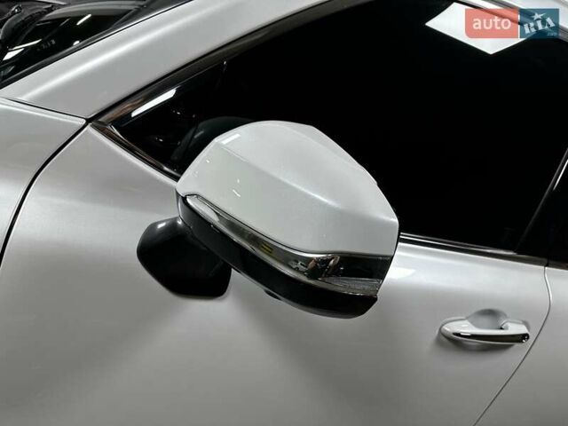 Лексус ЛХ 2022 в Киеве на Automoto.ua Белый Лексус ЛХ, объемом двигателя 3.45 л и пробегом 15 тыс. км за 117500 $, фото 26 на Automoto.ua