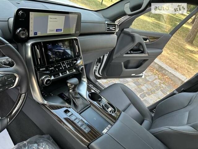 Лексус ЛХ 2022 в Киеве на Automoto.ua Белый Лексус ЛХ, объемом двигателя 3.45 л и пробегом 1 тыс. км за 124999 $, фото 84 на Automoto.ua